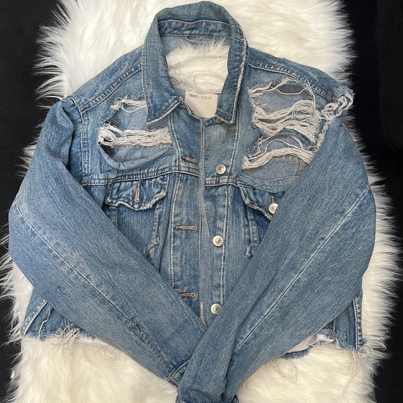 ASOS Denim Cropped Jacket With Rips - Picture 3 of 4